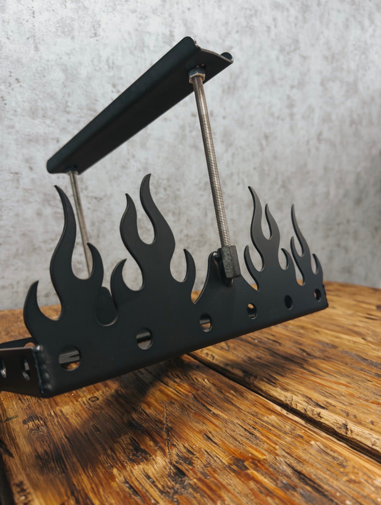 FLAMES BATTERY MOUNT