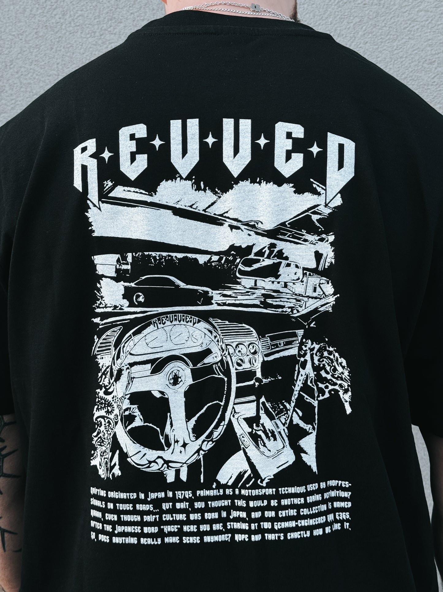 T-SHIRT "DEFINITION" CZARNY