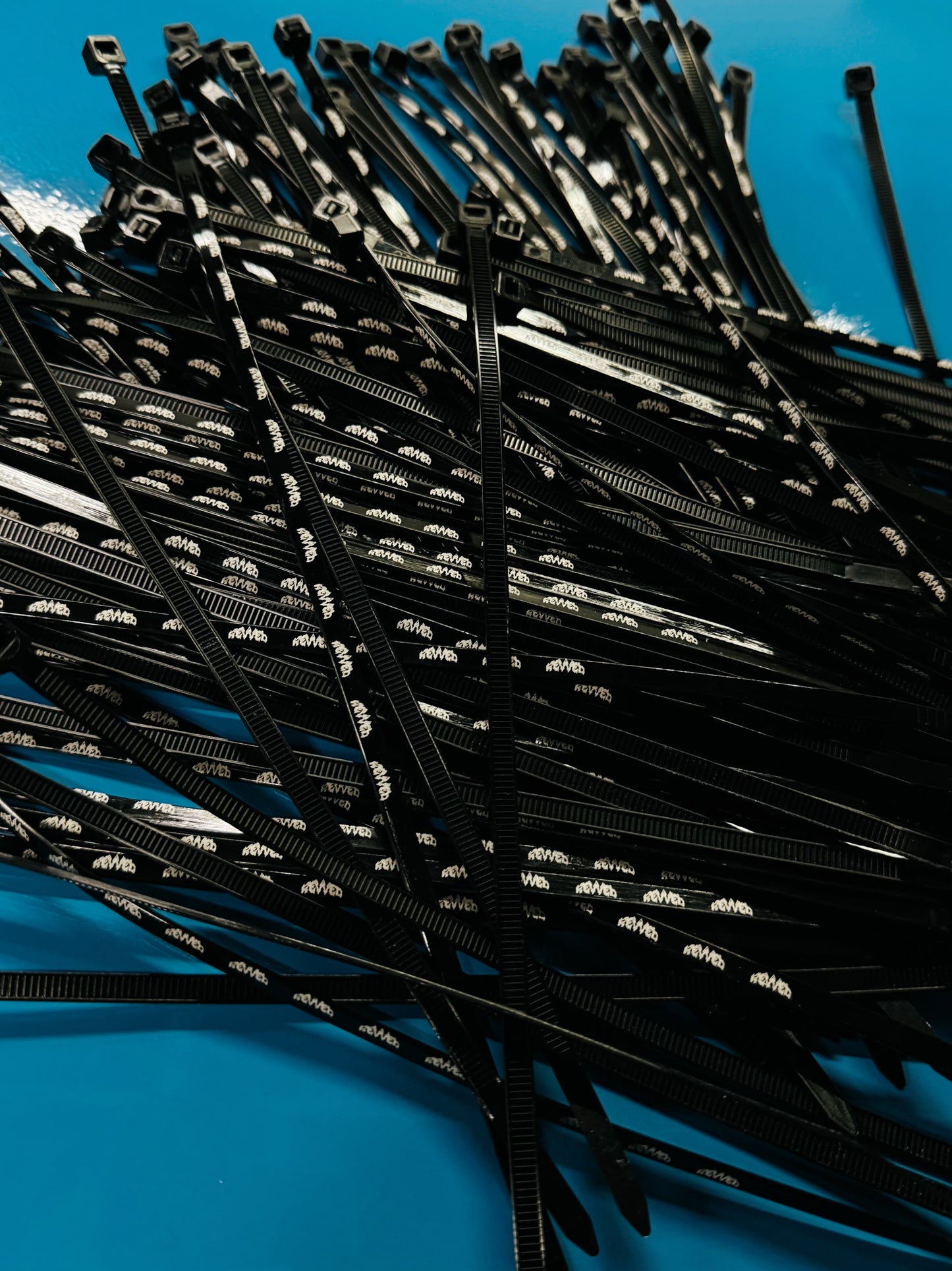 ZIPPIES - REVVED ZIP TIES