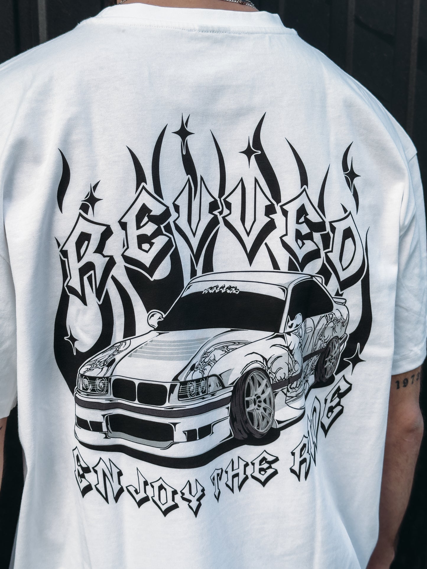 T-SHIRT "ENJOY THE RIDE" BIAŁY