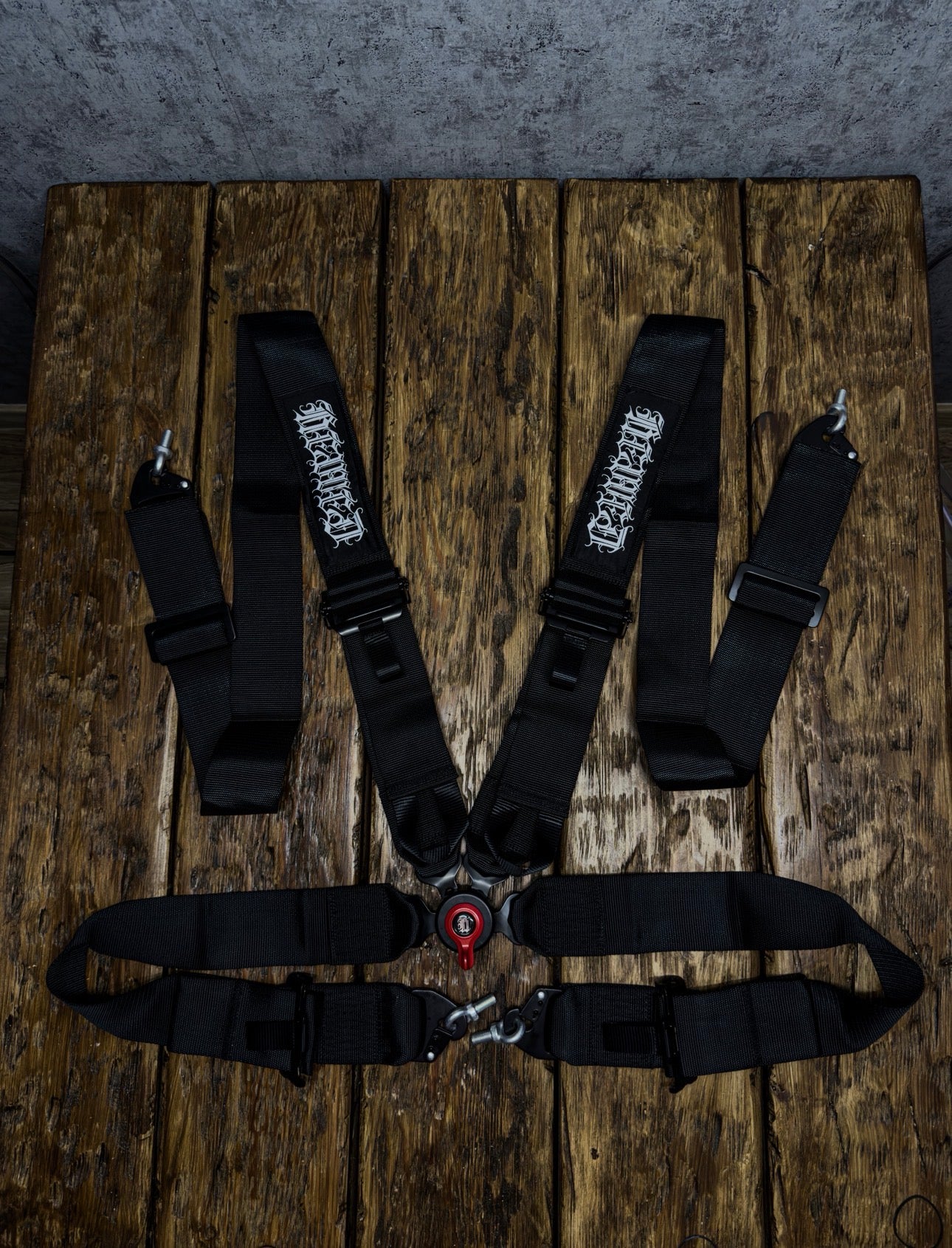 OUTRUN 4P HARNESS - PREORDER