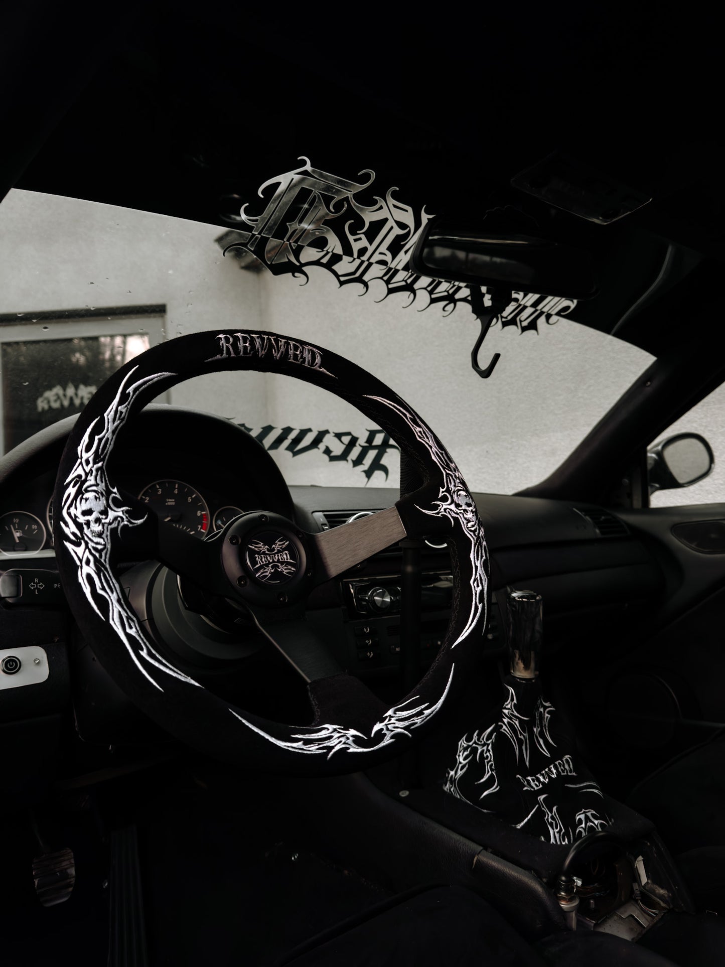 "DOKURO" STEERING WHEEL
