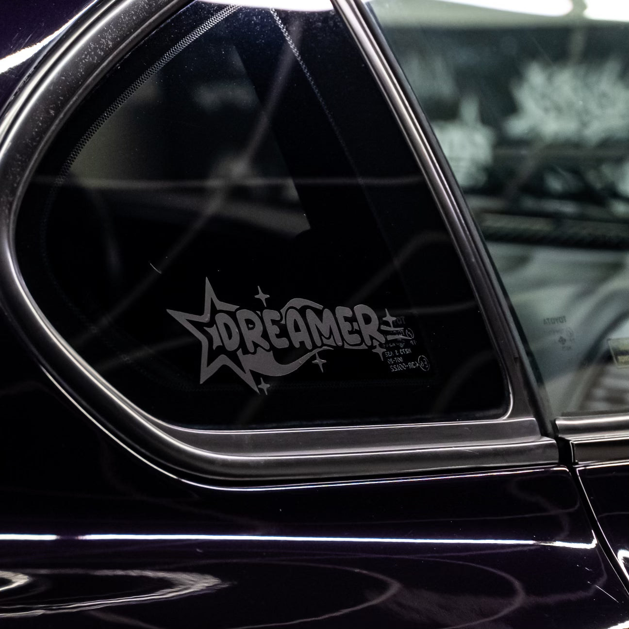 DREAMER DECAL