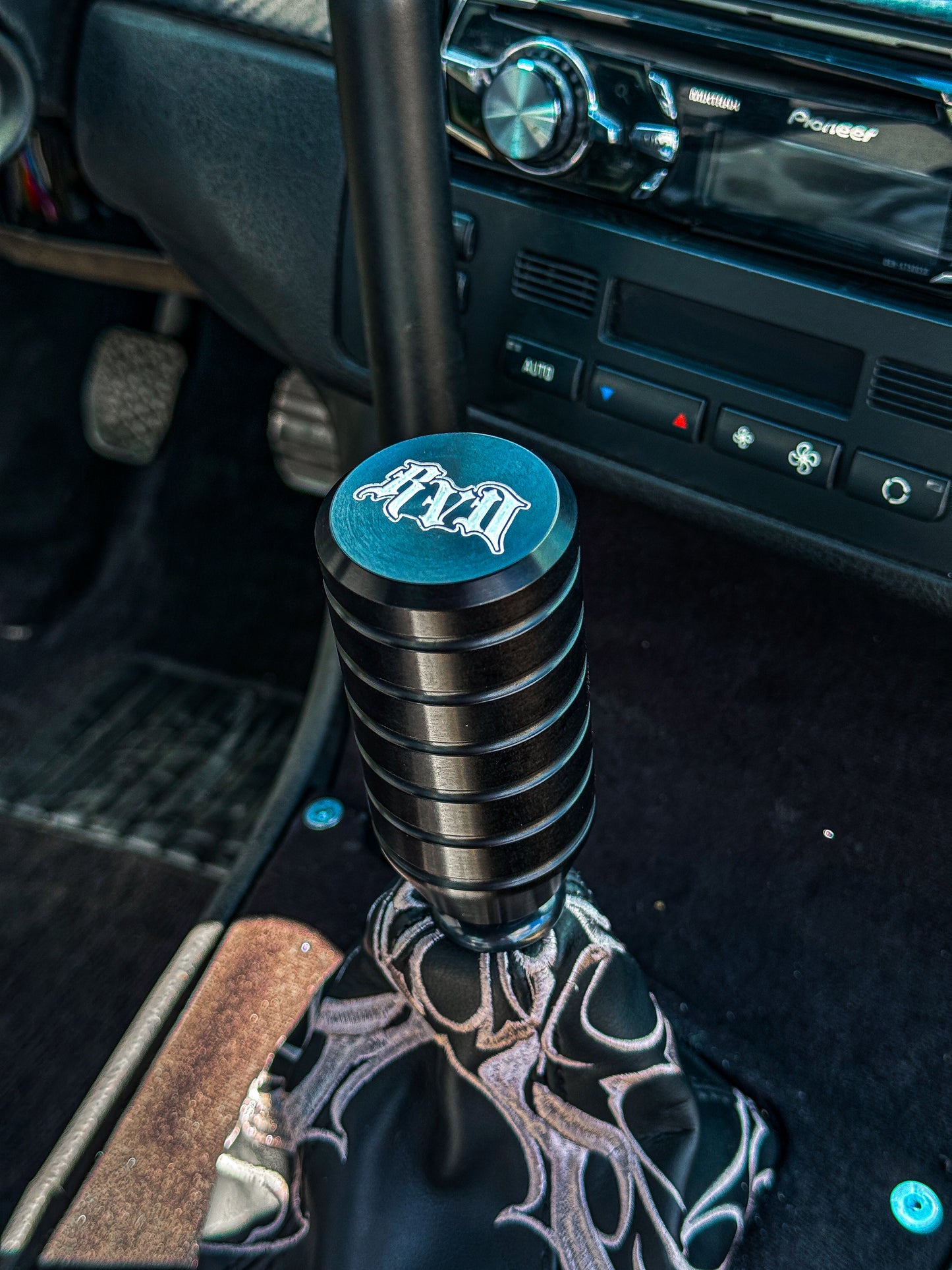 RVD SHIFT KNOB