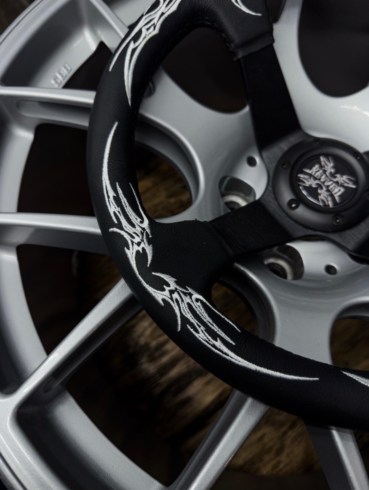 "DOKURO" STEERING WHEEL