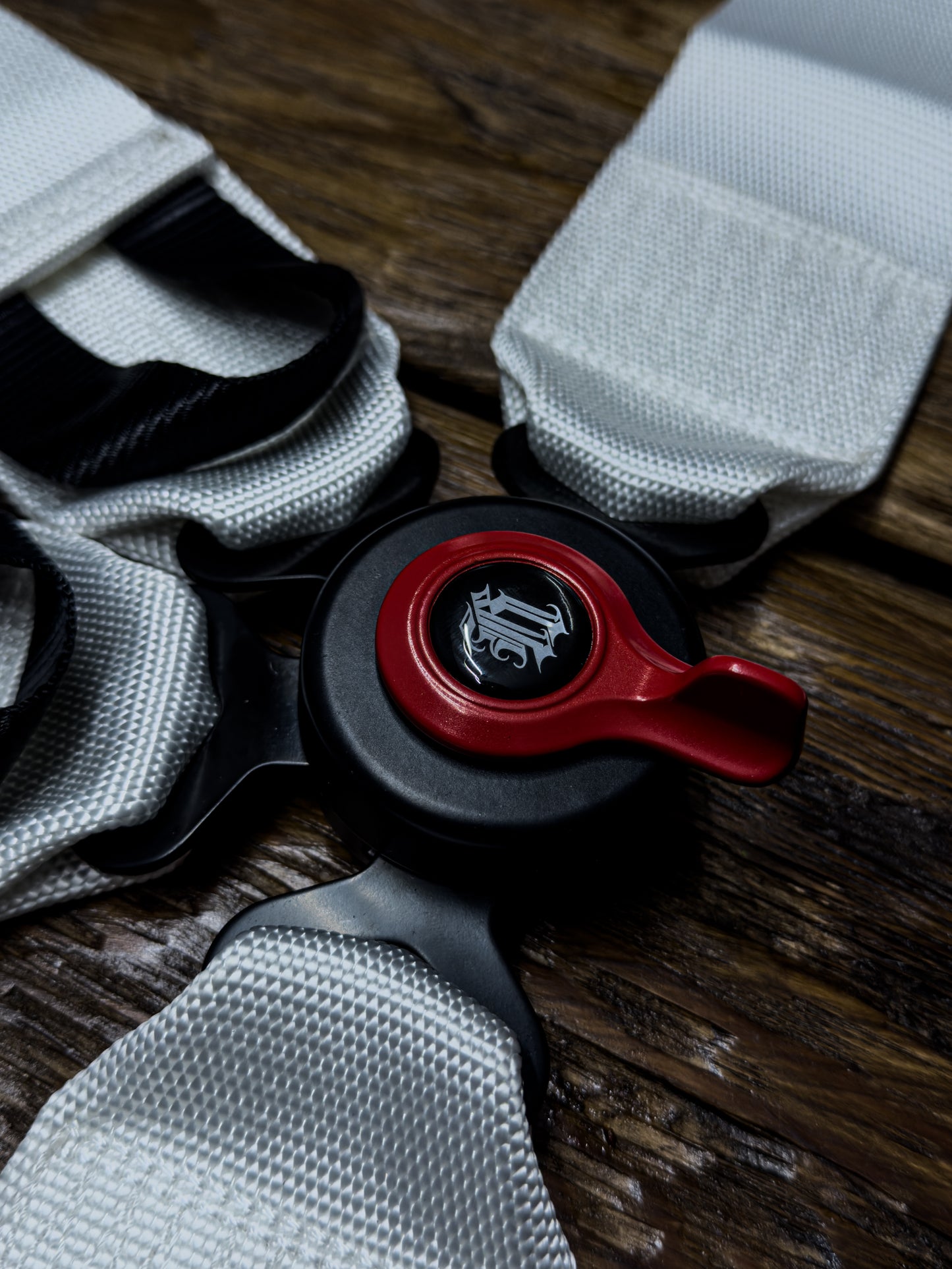OUTRUN 4P HARNESS - PREORDER