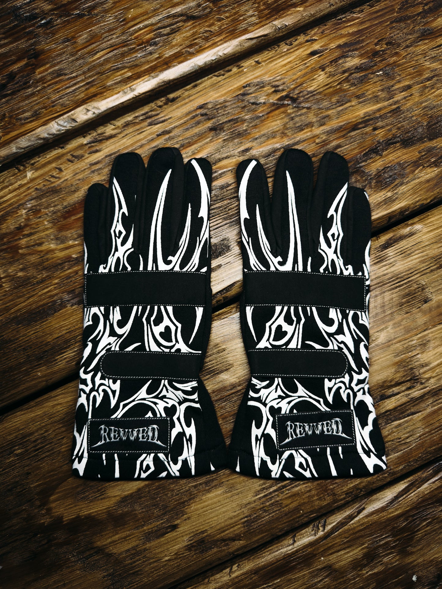 REVVED RACING GLOVES - BLACK