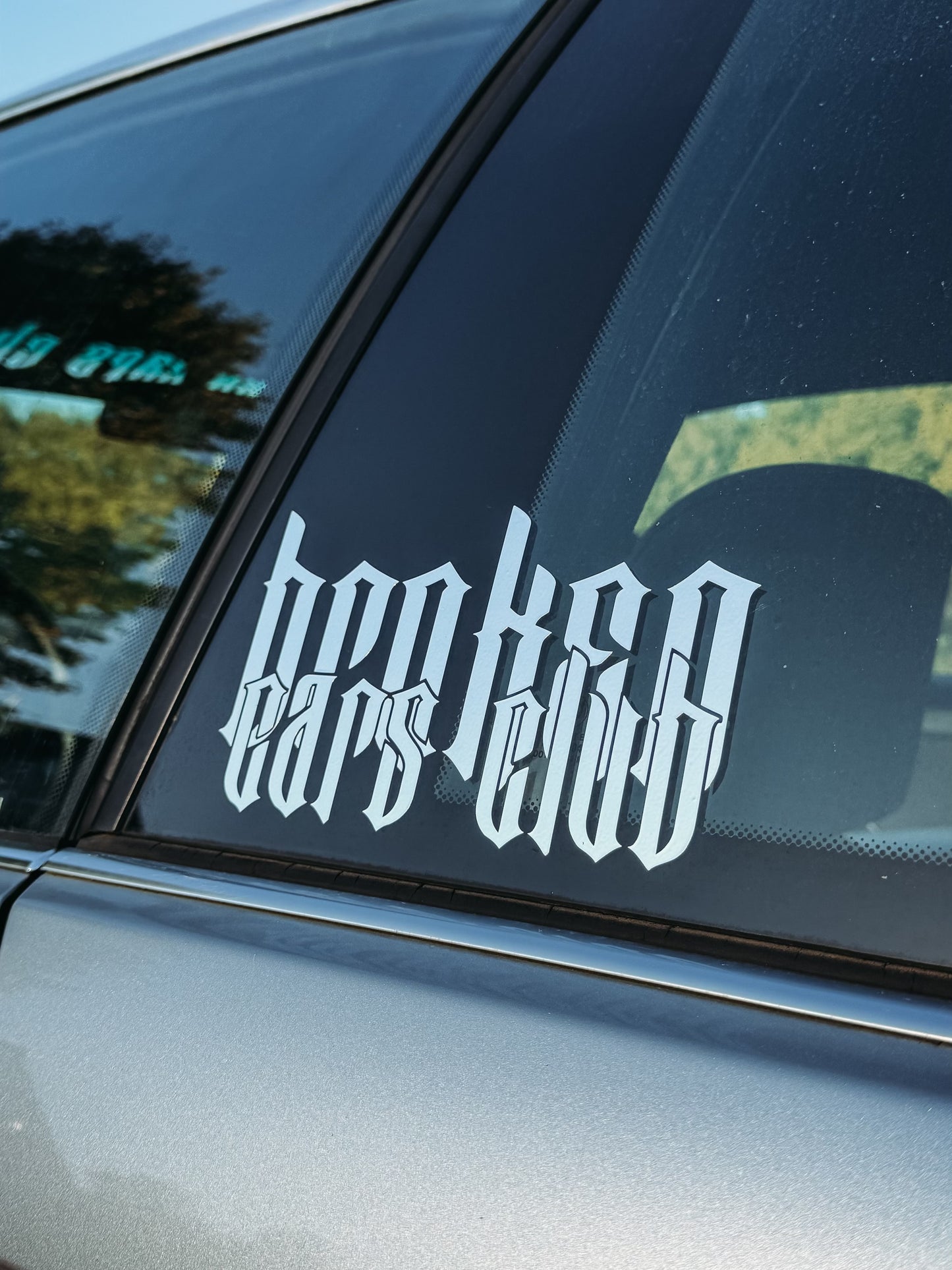 BROKEN CARS CLUB DECAL