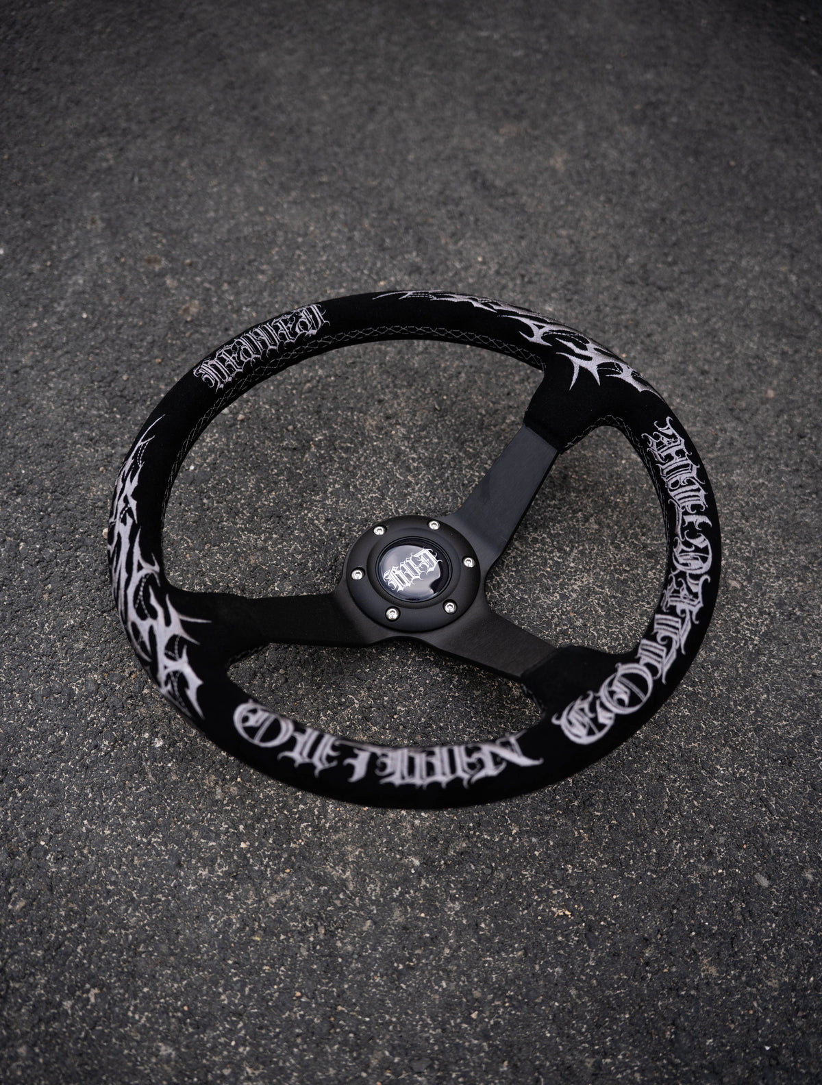 OUTRUN STEERING WHEEL - GREY EDITION