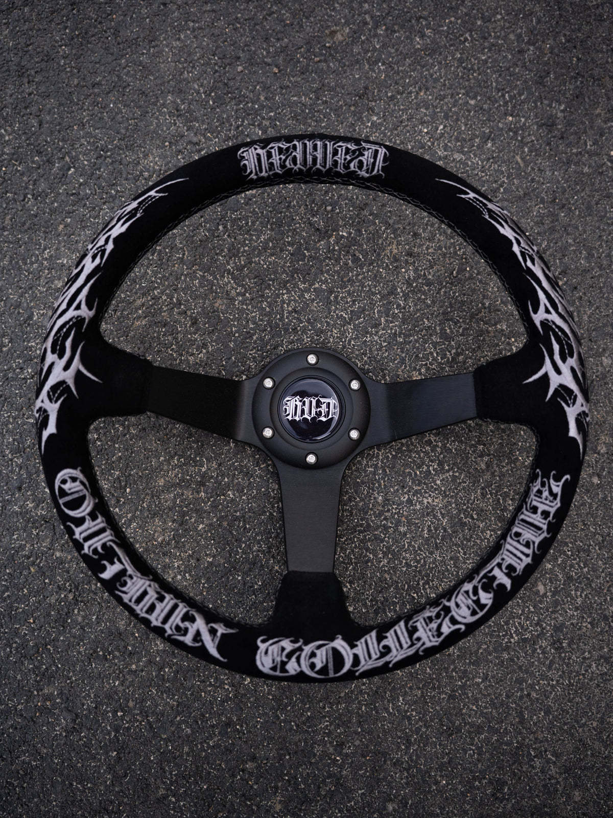 OUTRUN STEERING WHEEL - GREY EDITION