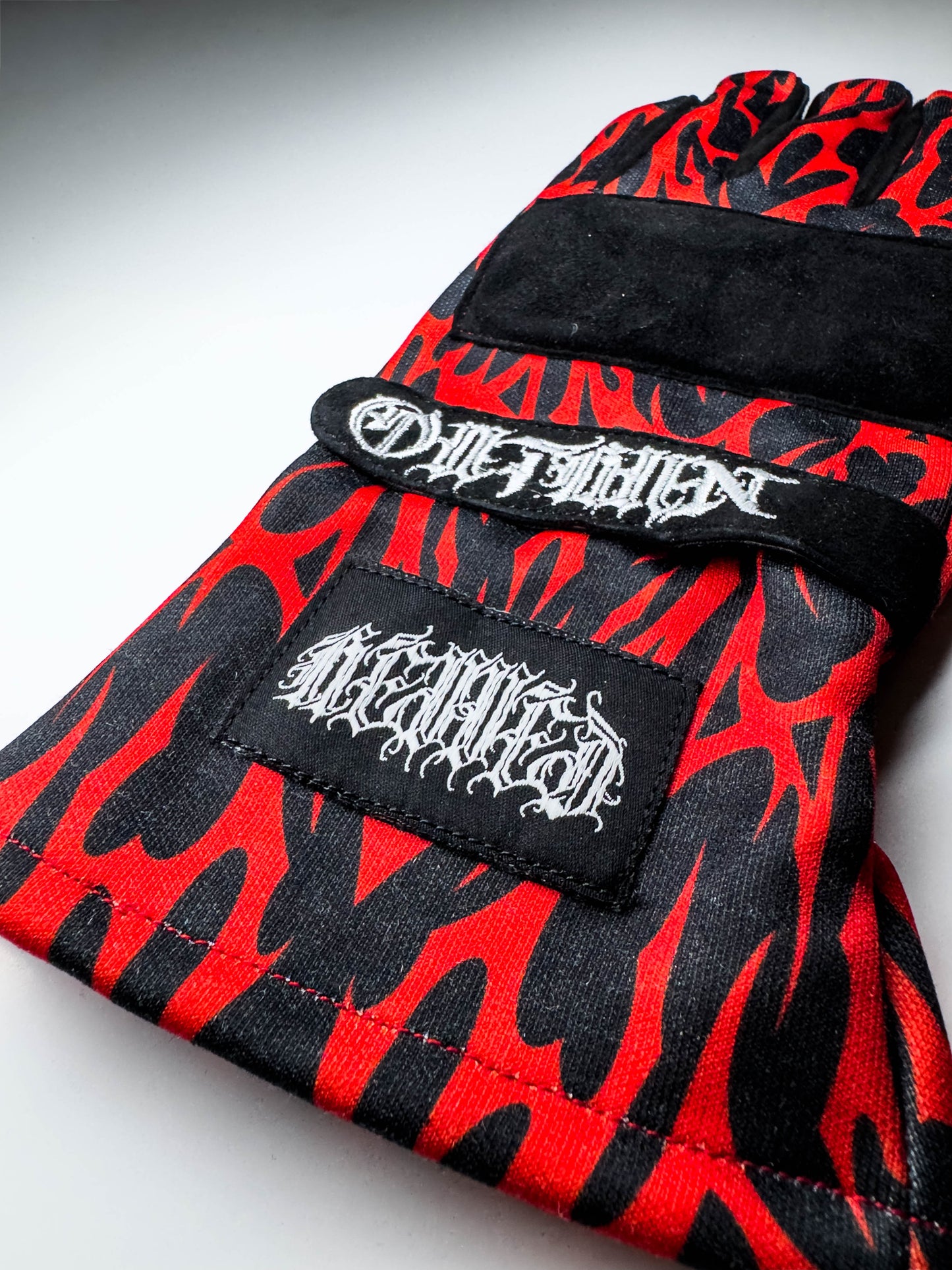 OUTRUN RACING GLOVES - RED